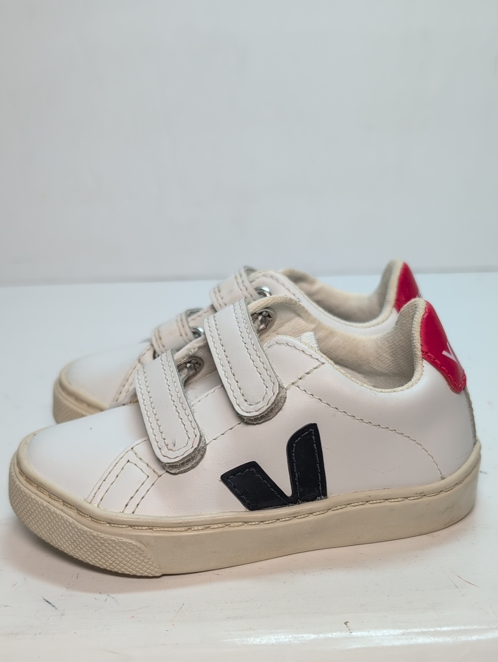 Kids toddler Esplar White leather Sneaker w/ Navy V Accent. unisex size 7 EU 23 - Picture 3 of 15